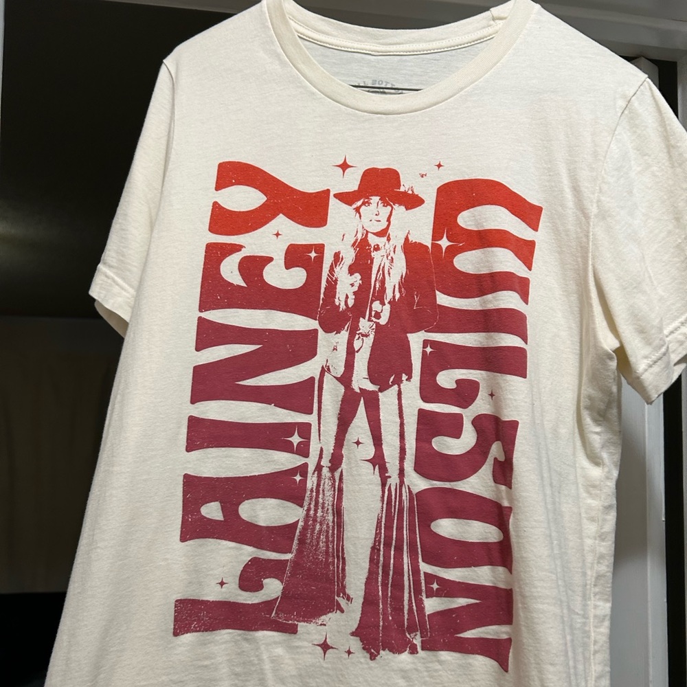 Lainey Wilson concert shirt